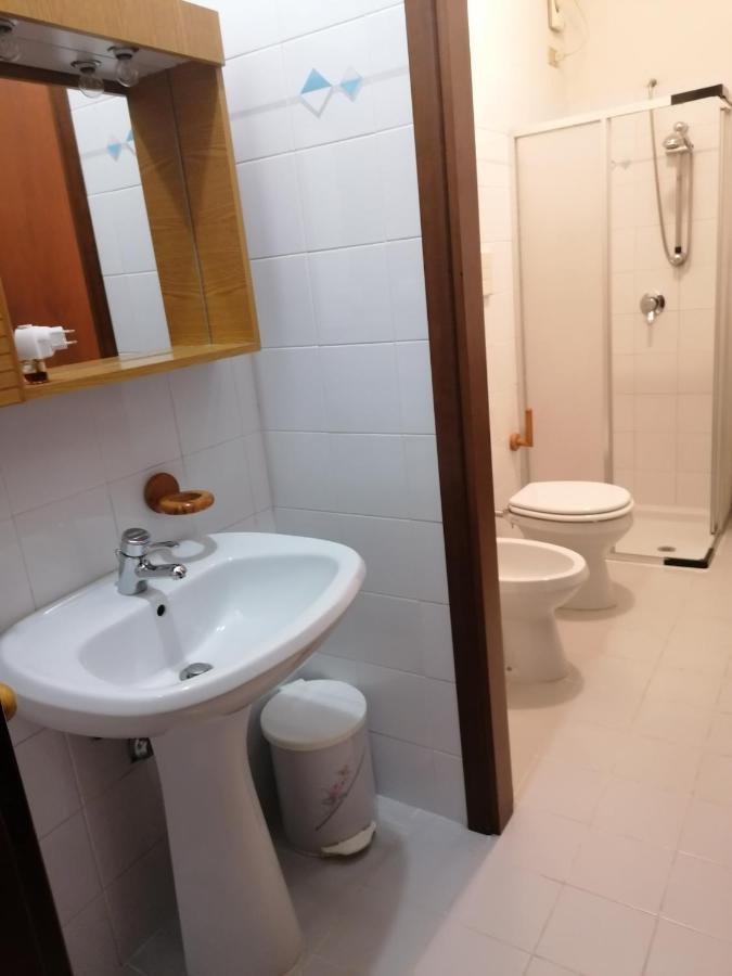 Casa Vacanze 'La Piazza' Villa Zone Dış mekan fotoğraf